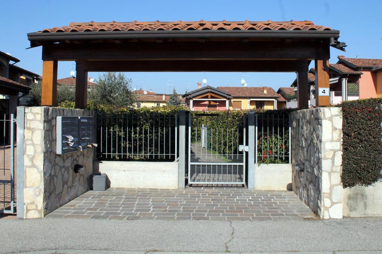 Casa Vacanze Da Riki Appartamento 2 Peschiera del Garda Exteriör bild